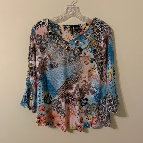 NEW DIRECTIONS Top size petite Small - Picture 2 of 8